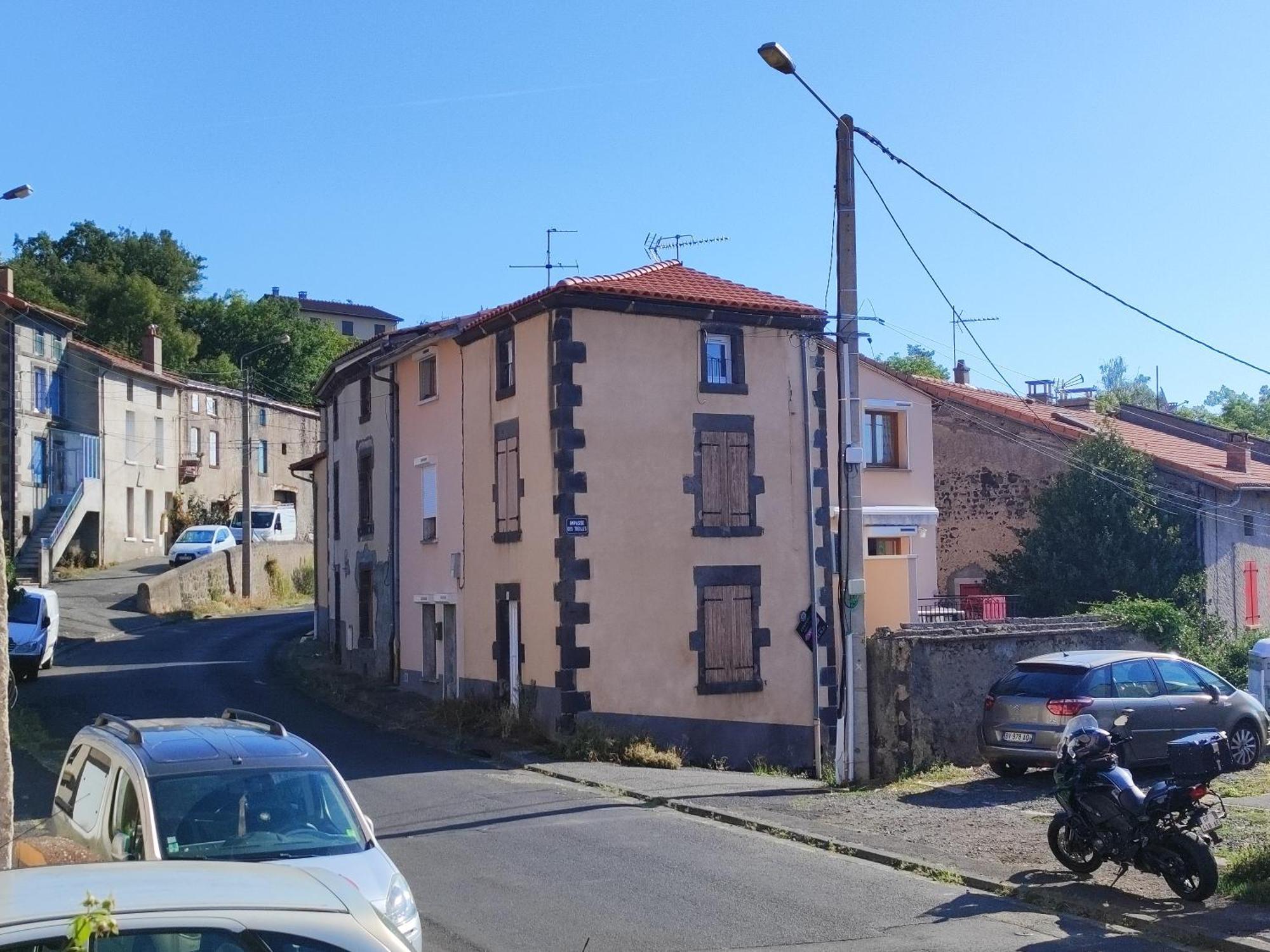Jolie Petite Maison De Bourg * Sayat